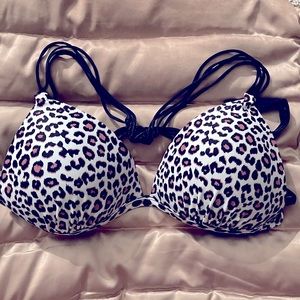 Gorgeous leopard print bikini top size XL❤️